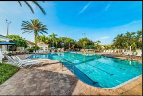 Beautiful Apartment Near Disney